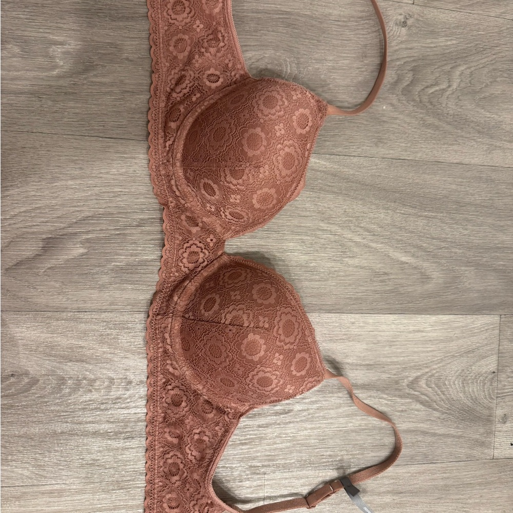 Aerie Lace Underwire Bra in Warm Brown